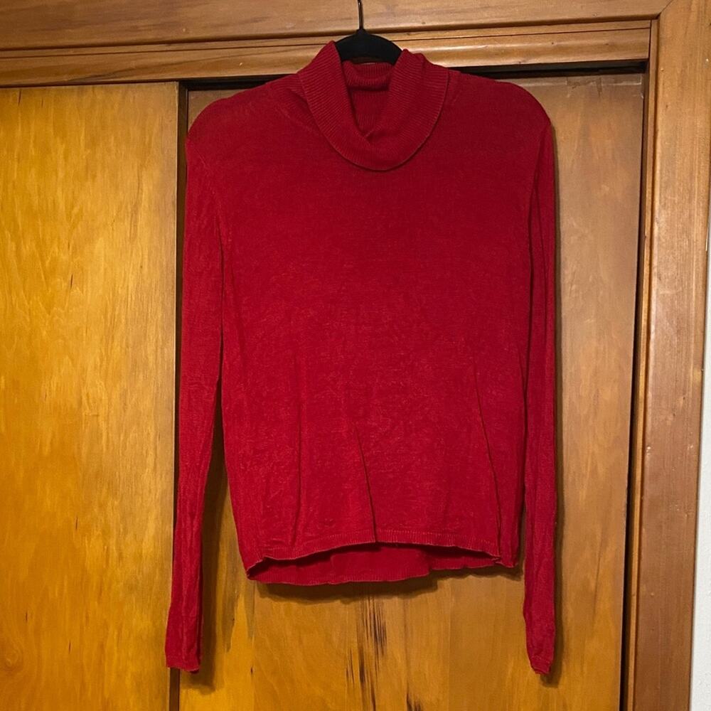 August Silk 100% Silk Vibrant Red Turtleneck Sweater Knit Quiet Luxury P2P 18”
